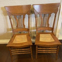 4 Oak pressed back kitchen chairs