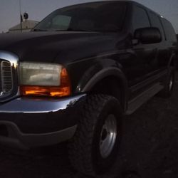 2002 FORD EXCURSION 