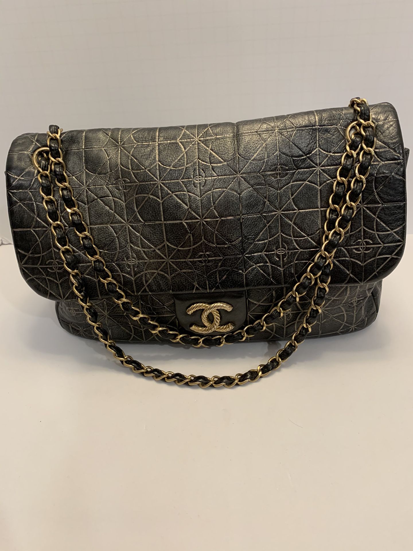 Authentic Chanel calfskin metallic black gold flap shoulder bag