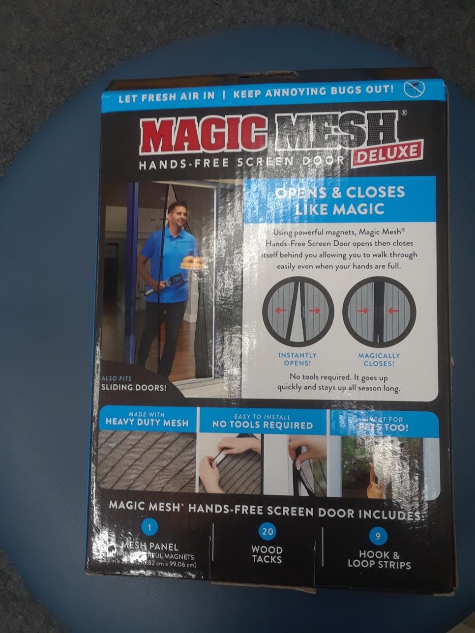 Magic mesh hands free screen door