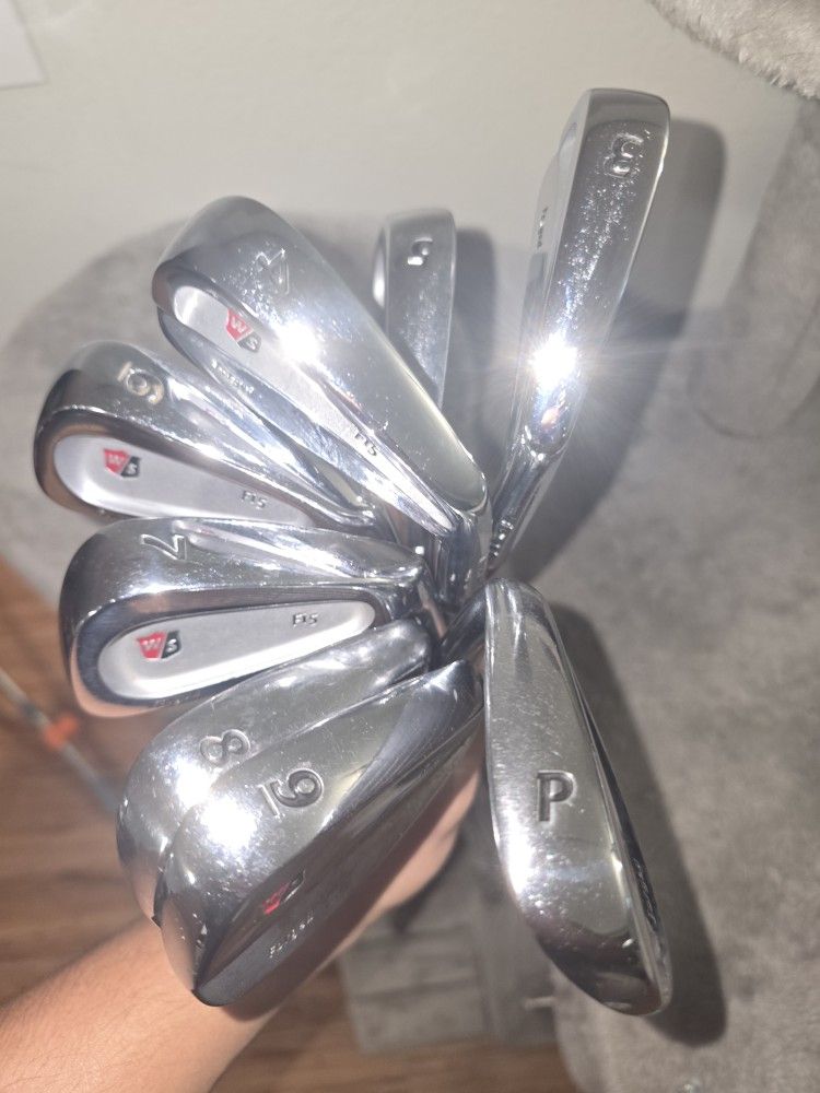 Wilson Staff Fi5 Irons 3-PW