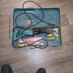 Makita Sawzall,With Extra Blades 