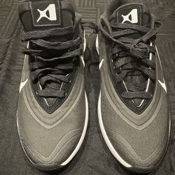 Nike A’One Size 9 WMNS-7.5 MENS Black/White