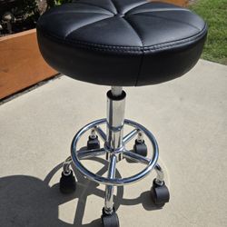 Stool with wheels