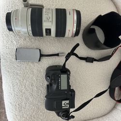 Canon EOS 7D  with Canon EF 70-200mm Lens 