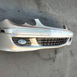 2006-2009 Mercedes CLK350/500 Front Bumper With All The Accessories OEM.