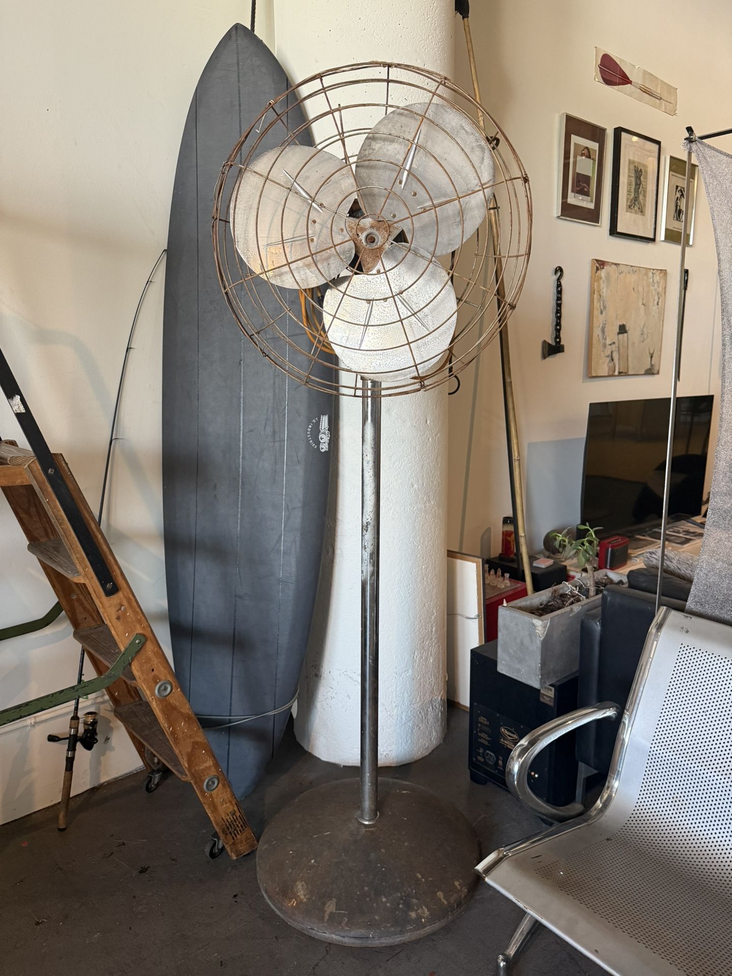 MASSIVE VINTAGE INDUSTRIAL FAN