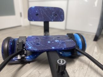 CBD Scooter with Corlorful LED Lights,6.5" Wheels. Patineta electrica con asiento