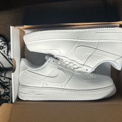 Air Force 1’s  Men’11
