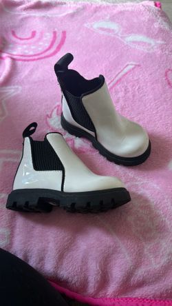 6C Native Boots