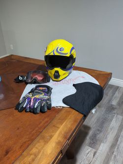 XL Vega Dirt Bike Helmet and accessories 