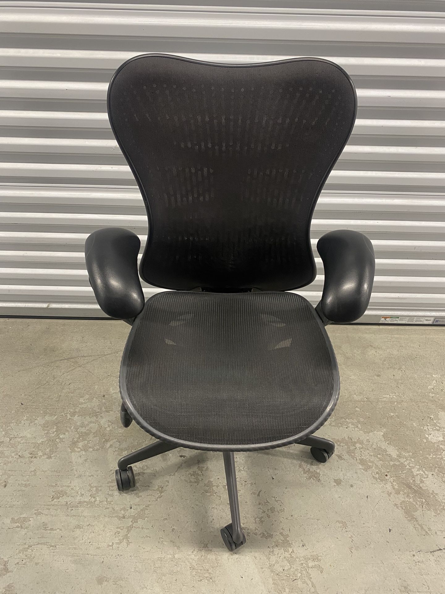 Herman Miller Mirra Fully Loaded With Mesh Back Office Chair