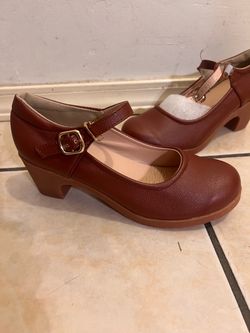 New Brown pebbled Faux-Leather Mary Jane Pumps/Heels - Women’s shoes