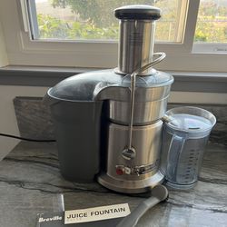 Breville Juice Fountain Elite 800JEXL, Silver | Paid $330 | Just Minutes North of SDSU