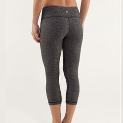 LULULEMON Black Herringbone Knit Wunder Under High Waisted Crop Workout Leggings