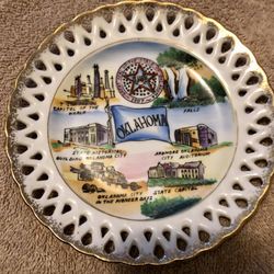 Vintage Gold Rimmed Oklahoma Commerative Platw