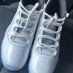 Jordan's 11 Size 12