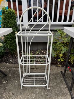 White Metal 3-Tier Wire Shelf Rack