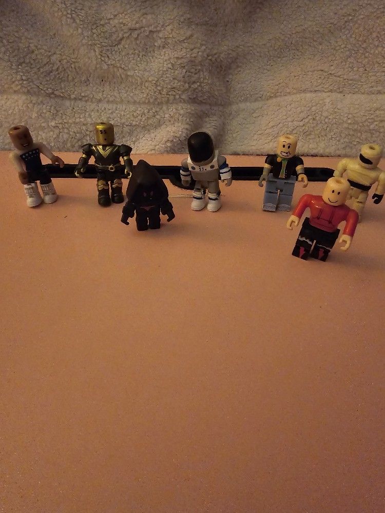 Roblox Figures