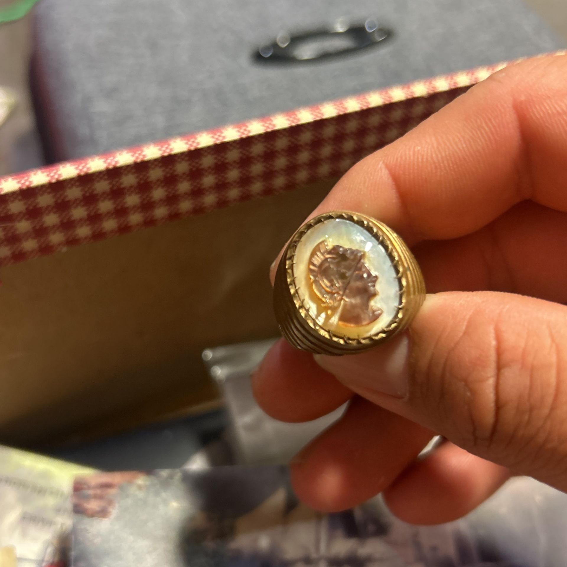 Vintage Roman Cameo Agate Carved Ring.