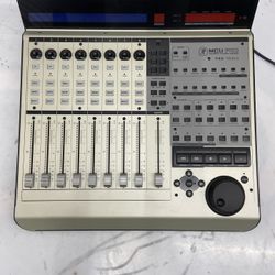 Mackie Control Universal Pro 8-Channel Master Controller with USB