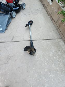 BLACK+DECKER String Trimmer - Electric