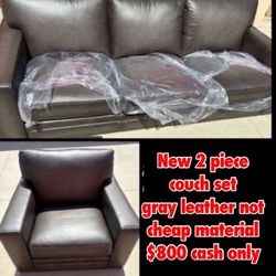 New in box  jewelry cabinet with mirror white $100 cash only see pictures for description  Plz don't waste my time asking if you're not interested..Ca
