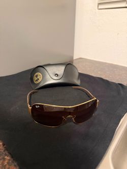 Woman Ray Ban like new , first person that brings $100 firm take it Costa Mesa