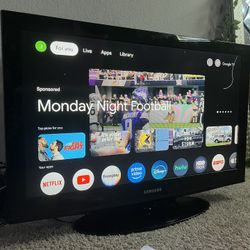 32” Samsung Tv With 4k Streaming Box