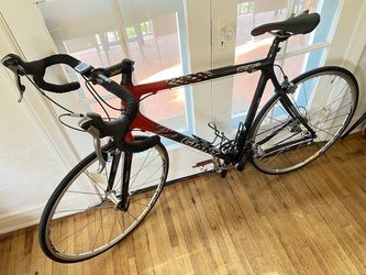 Giant TCR C2 Carbon Formula One Racing Road Bicycle