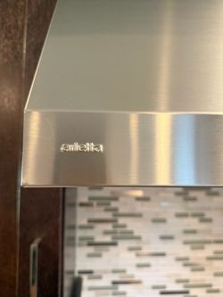 Arietta Stainless Steel Range Hood