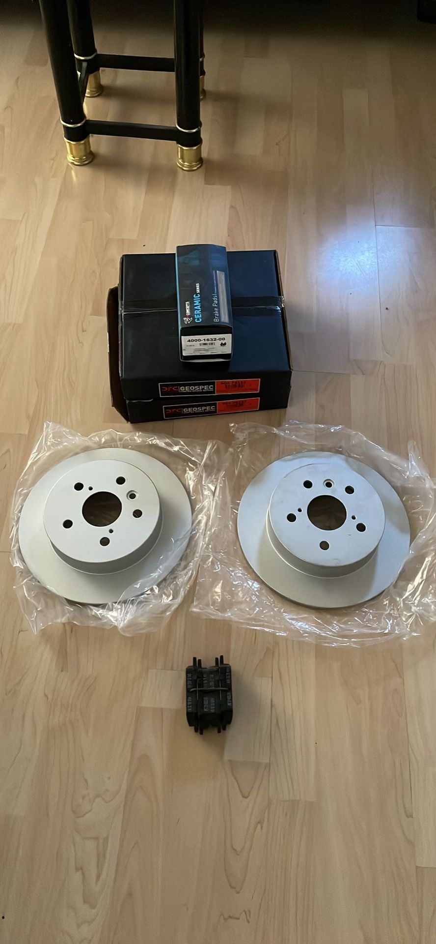 Rear Rotors Brake Pads Set 18-22 Toyota Camry