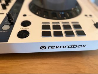 Pioneer DJ DDJ-FLX6 White + Decksaver Cover – Excellent Condition