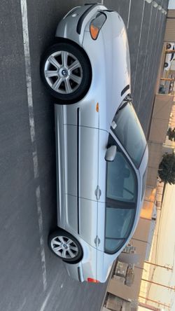 2005 BMW 325i