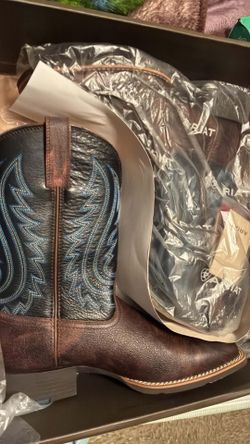 ARIAT BOOTS