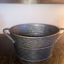 Galvanized Metal Pot w/Handles