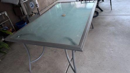 Patio table