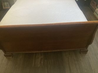 Queen Bed