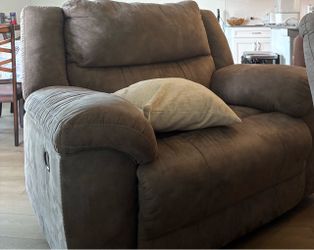 Single sofa recliner
