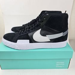 ( SZ 12 ) ( BRAND NEW ) Mens Nike SB Zoom Blazer Mid Premium Black/White DA8854-001 Size Mens 12