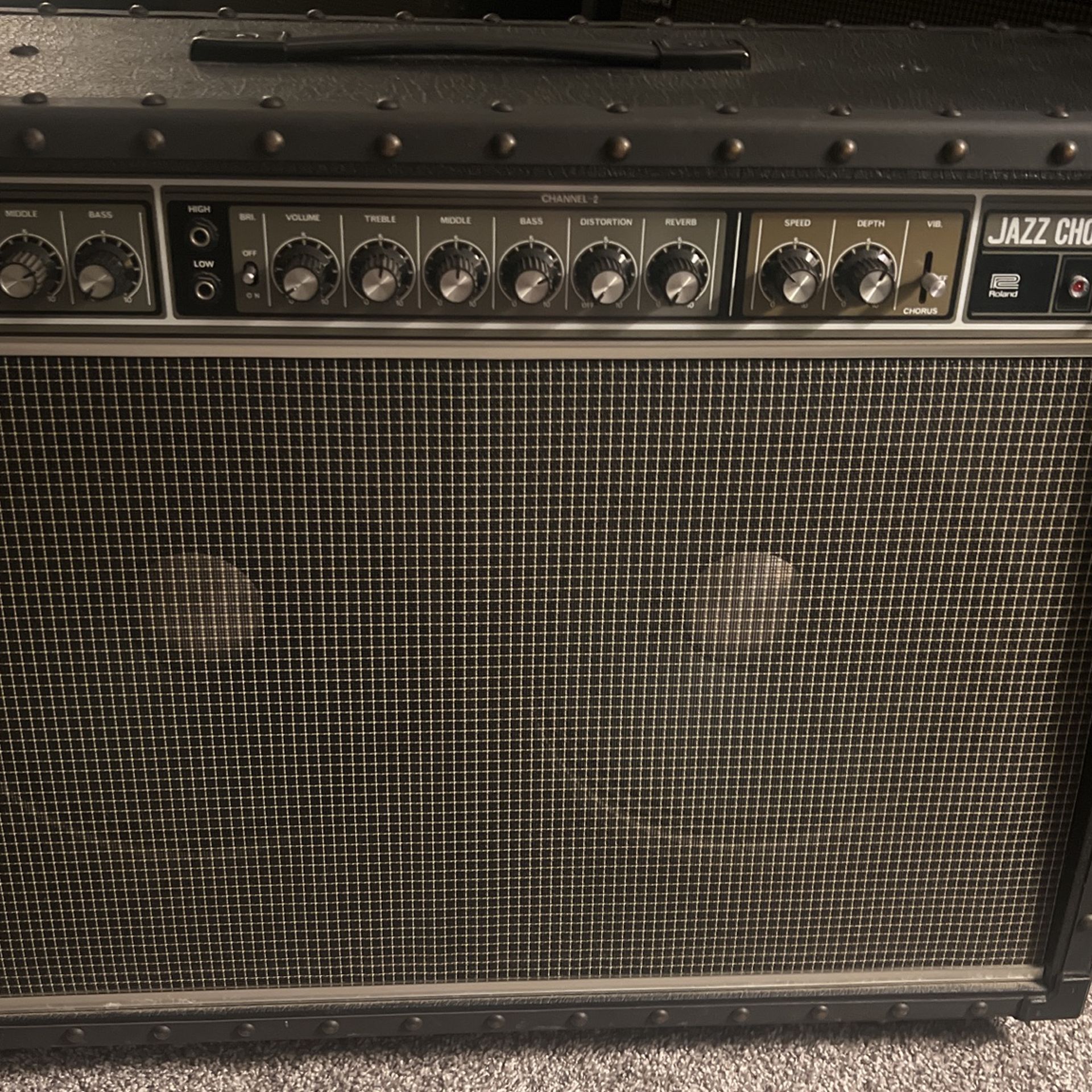 Vintage Roland JC-120