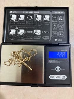 10k and 14k gold chain and pendent
