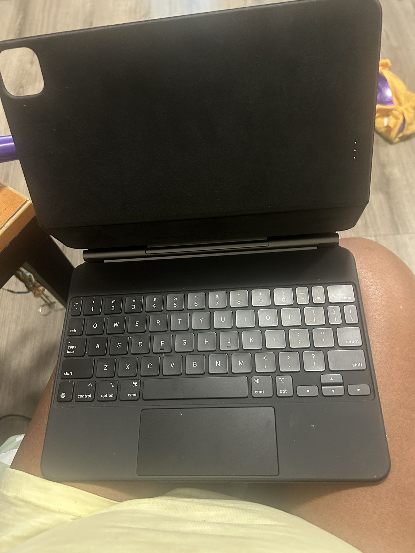 Apple Keyboard For 1pad