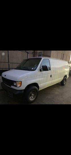 2002 Ford E-150