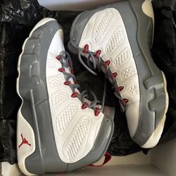 VNDS JORDAN 9 FIRE RED SIZE 11