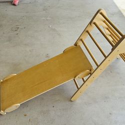 Kids wooden climbing toy