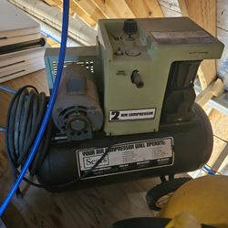 20 Gallon Sears Air Compressor 