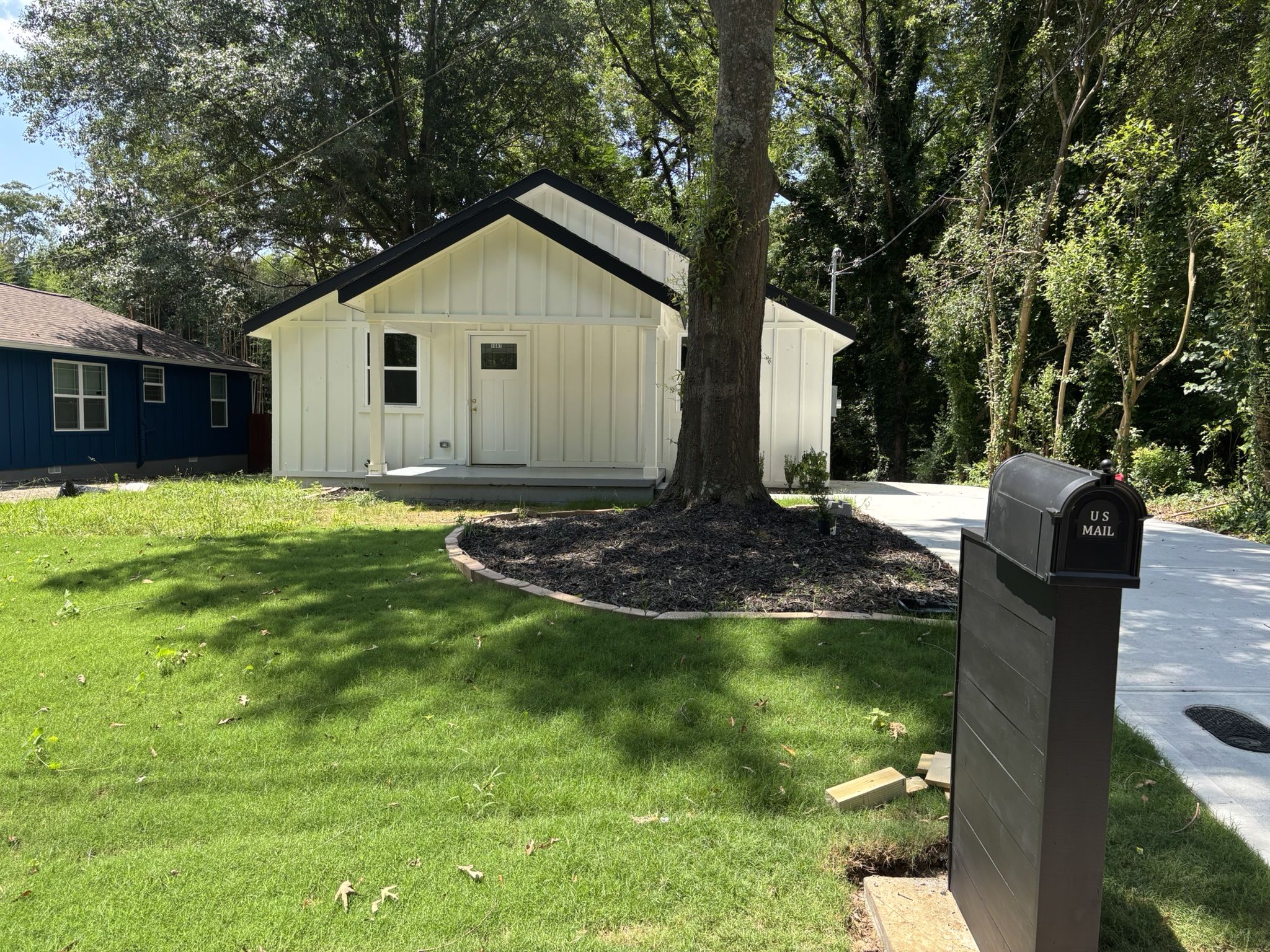 Cozy & Bright 2BR/1BA Home with Huge Kitchen and Private Patio. Plus Big Backyard