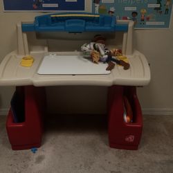 Toddler Desk 