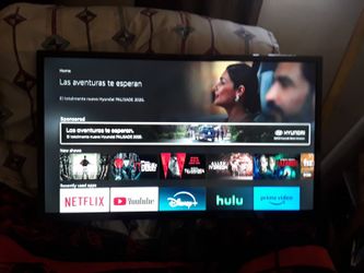 Insignia Smart Fire TV 32" Inch  Class F20 Series Model: NS-32DF310NA19 With Wall Moumt Included And  Remote Control 